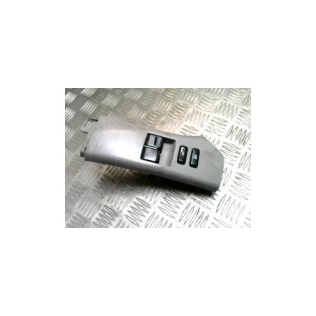 Interrupteur de leve vitre avant gauche TOYOTA YARIS 2 PHASE 1 d’occasion