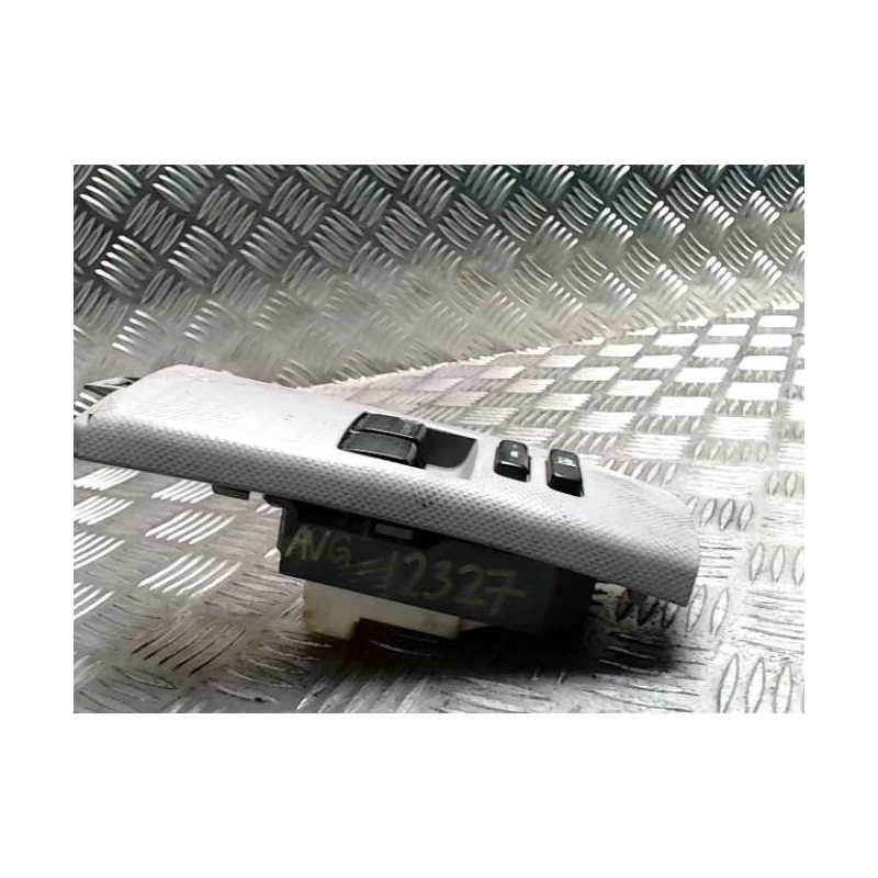 Interrupteur de leve vitre avant gauche TOYOTA YARIS 2 PHASE 1 d’occasion