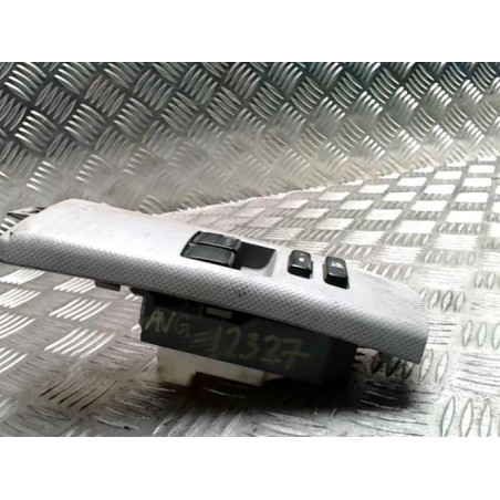 Interrupteur de leve vitre avant gauche TOYOTA YARIS 2 PHASE 1 d’occasion