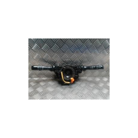 Com (Bloc Contacteur Tournant+Commodo Essuie Glace+Commodo Phare) TOYOTA YARIS 2 PHASE 1 d’occasion
