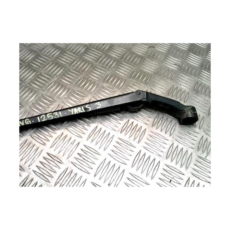Bras essuie glace avant gauche TOYOTA YARIS 2 PHASE 2 d’occasion