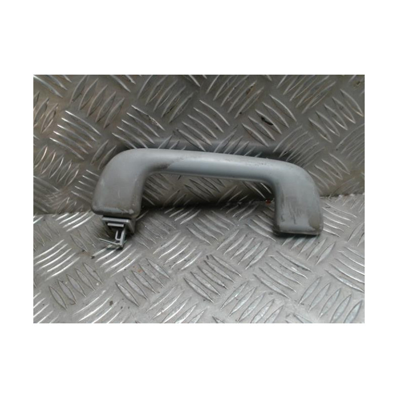 Poignee de maintien avant gauche TOYOTA YARIS 2 PHASE 1 d’occasion