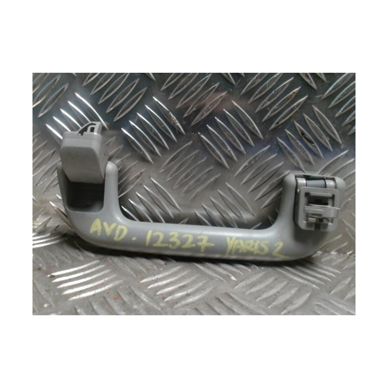 Poignee de maintien avant droit TOYOTA YARIS 2 PHASE 1 d’occasion