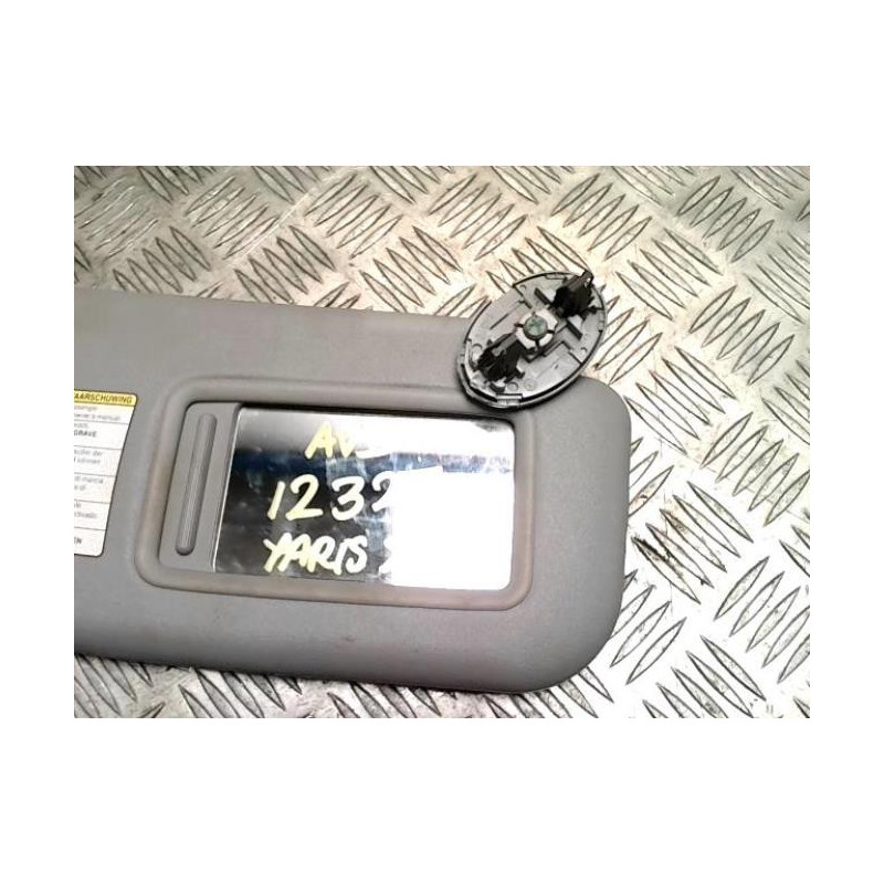 Pare soleil droit TOYOTA YARIS 2 PHASE 1 d’occasion