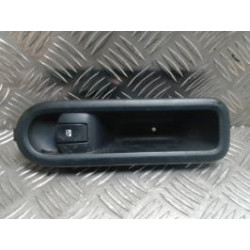 Interrupteur de leve vitre avant droit RENAULT TWINGO 2 PHASE 1 d’occasion