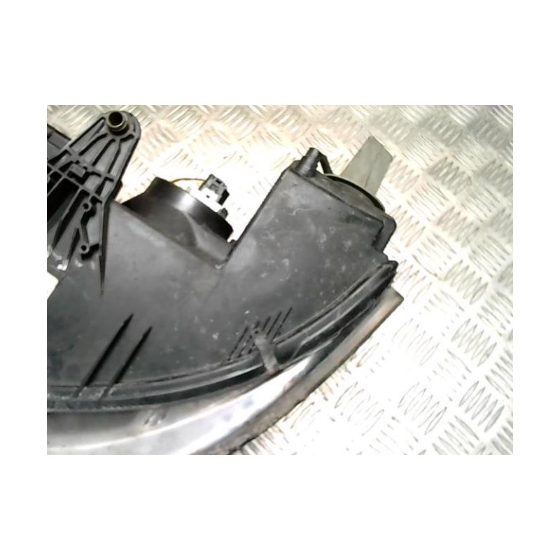 Optique avant principal droit (feux)(phare) VOLKSWAGEN PASSAT 4 PHASE 2 d’occasion