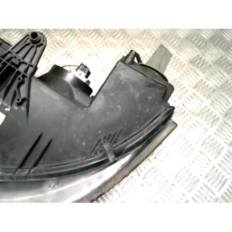 Optique avant principal droit (feux)(phare) VOLKSWAGEN PASSAT 4 PHASE 2 d’occasion