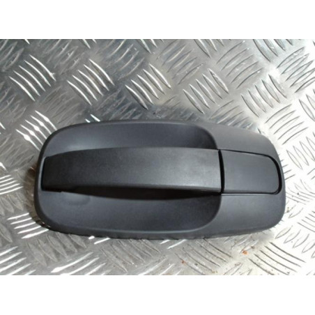 Poignee porte laterale droit RENAULT TRAFIC 2 PHASE 1 d’occasion