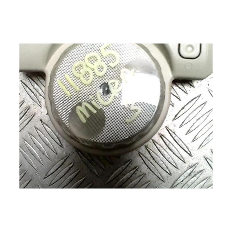 Eclairage de plafonnier NISSAN MICRA 3 PHASE 1 d’occasion