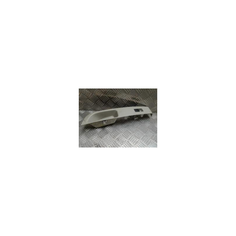 Interrupteur de leve vitre avant droit NISSAN MICRA 3 PHASE 1 d’occasion