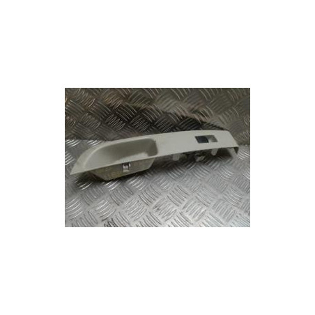 Interrupteur de leve vitre avant droit NISSAN MICRA 3 PHASE 1 d’occasion