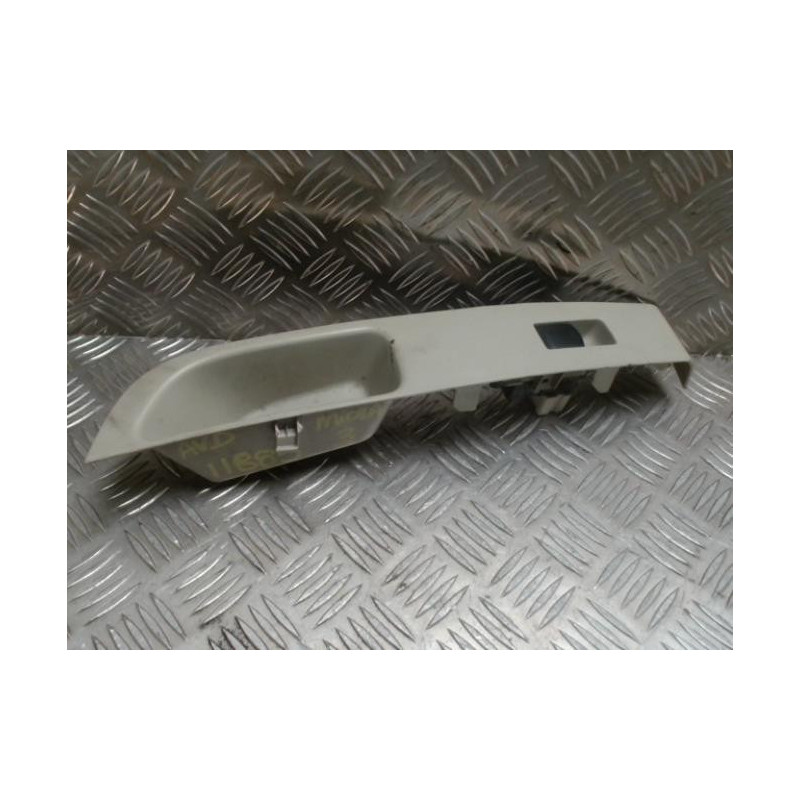Interrupteur de leve vitre avant droit NISSAN MICRA 3 PHASE 1 d’occasion