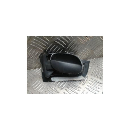 Poignee interieur avant gauche PEUGEOT 206 PHASE 1 d’occasion