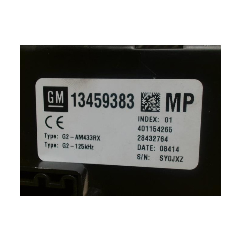 Porte fusible OPEL MERIVA B PHASE 1 d’occasion