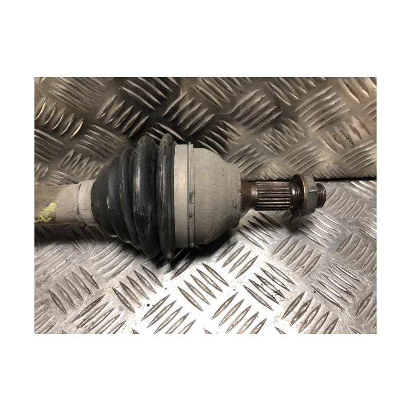 Cardan gauche (transmission) PEUGEOT 5008 1 PHASE 1 d’occasion