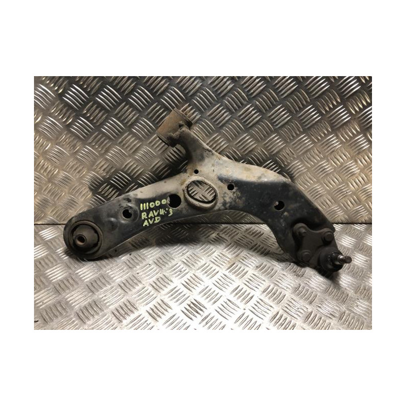 Triangle avant droit TOYOTA RAV4 3 PHASE 1 d’occasion