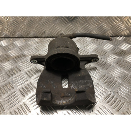 Etrier avant droit (freinage) TOYOTA RAV4 3 PHASE 1 d’occasion