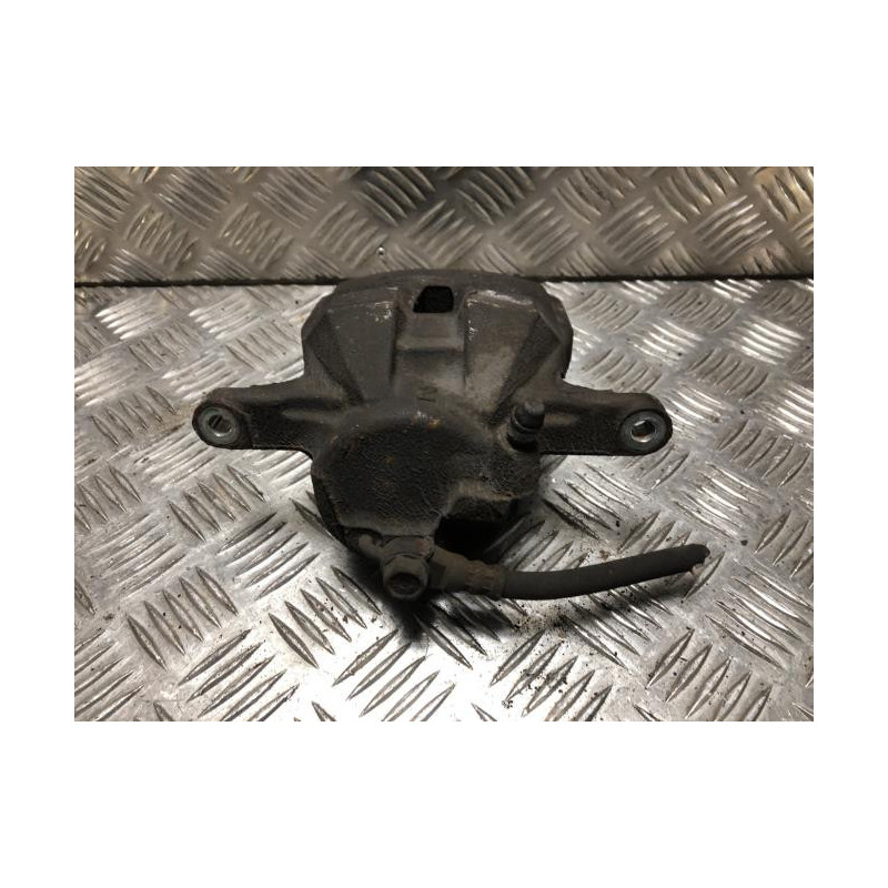 Etrier avant droit (freinage) TOYOTA RAV4 3 PHASE 1 d’occasion