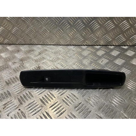 Interrupteur de leve vitre avant droit RENAULT SCENIC 3 PHASE 2 d’occasion