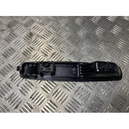 Interrupteur de leve vitre avant droit RENAULT SCENIC 3 PHASE 2 d’occasion