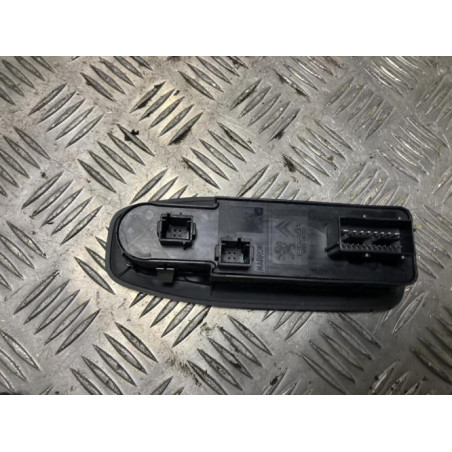 Interrupteur de leve vitre avant gauche PEUGEOT 2008 1 PHASE 1 d’occasion