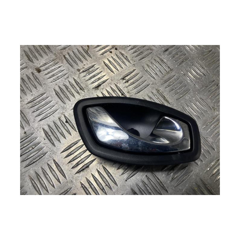 Poignee interieur avant droit RENAULT SCENIC 3 PHASE 2 d’occasion