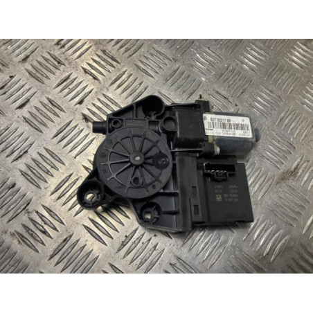 Moteur leve vitre arriere droit RENAULT SCENIC 3 PHASE 2 d’occasion