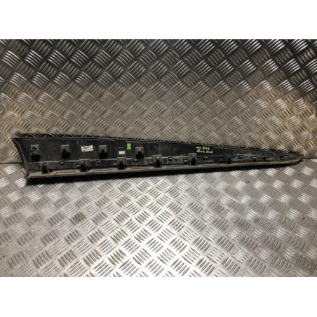 Baguette de porte avant gauche RENAULT CLIO 4 PHASE 2 d’occasion