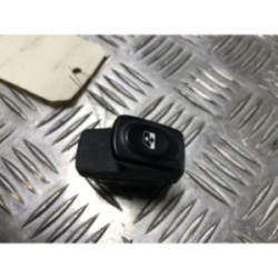 Interrupteur de leve vitre avant droit RENAULT KANGOO 1 PHASE 2 d’occasion