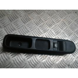 Interrupteur de leve vitre avant droit PEUGEOT 3008 1 PHASE 1 d’occasion