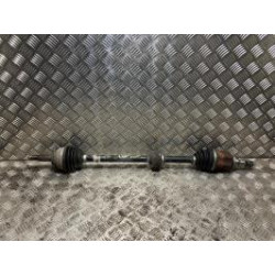 Cardan droit (transmission) TOYOTA YARIS 2 PHASE 2 d’occasion