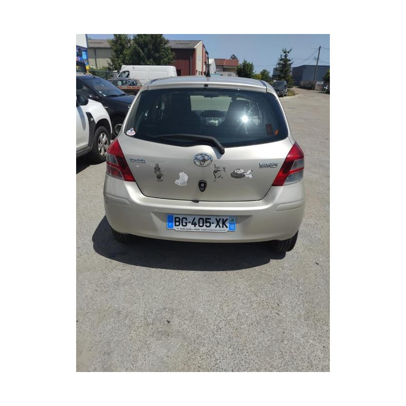 Cardan droit (transmission) TOYOTA YARIS 2 PHASE 2 d’occasion