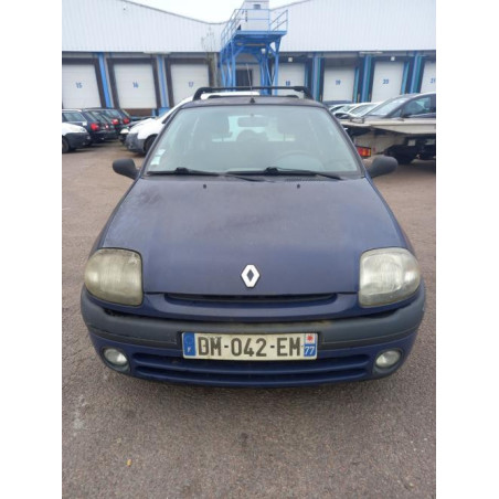 Platine feu arriere droit RENAULT CLIO 2 PHASE 1 d’occasion