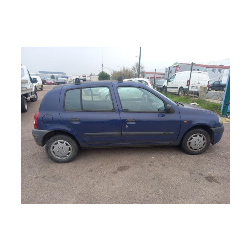 Platine feu arriere droit RENAULT CLIO 2 PHASE 1 d’occasion