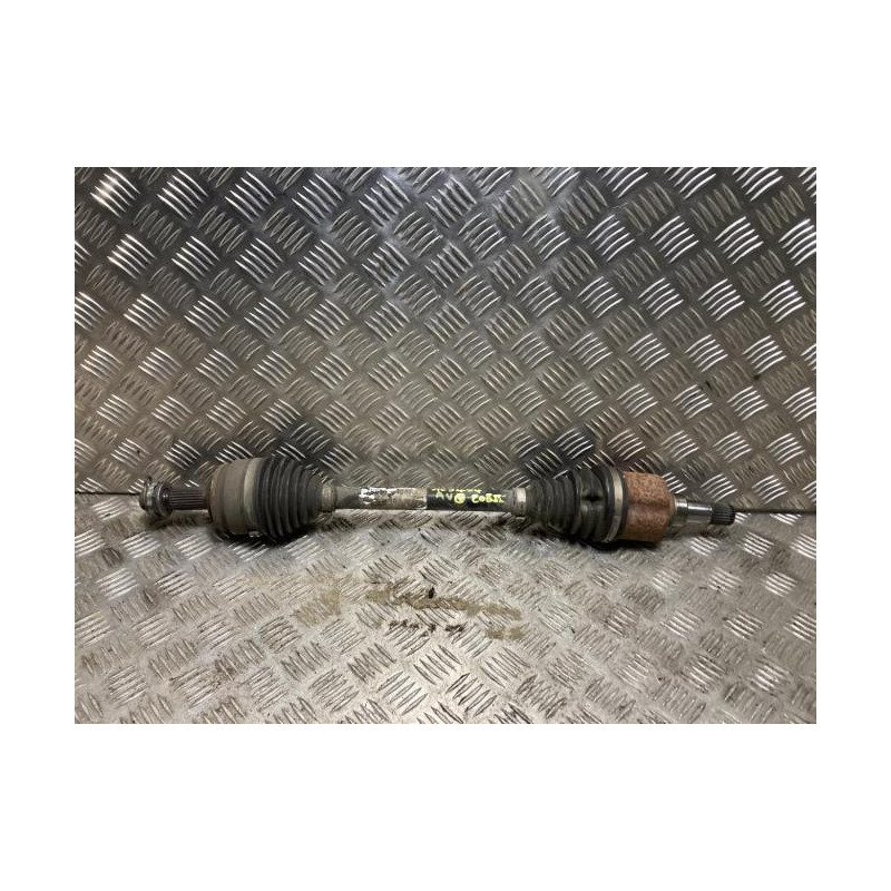 Cardan gauche (transmission) PEUGEOT 208 2 d’occasion