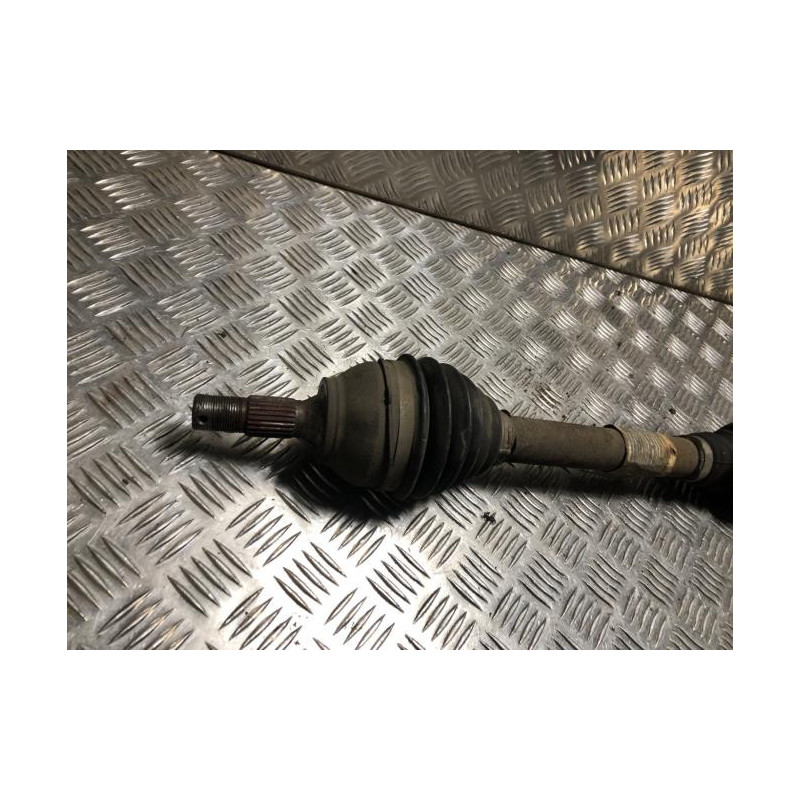 Cardan gauche (transmission) PEUGEOT 3008 1 PHASE 1 d’occasion