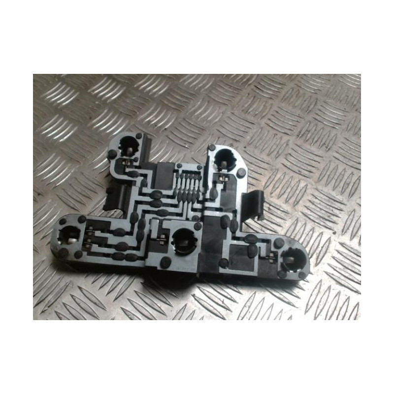 Platine feu arriere gauche RENAULT MEGANE 1 PHASE 2 d’occasion