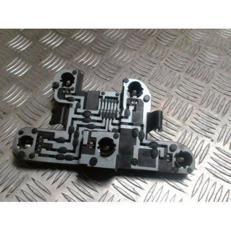 Platine feu arriere gauche RENAULT MEGANE 1 PHASE 2 d’occasion