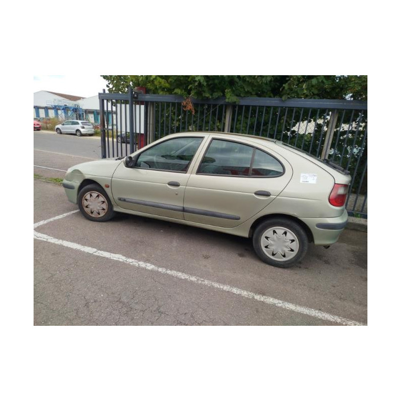 Platine feu arriere gauche RENAULT MEGANE 1 PHASE 2 d’occasion