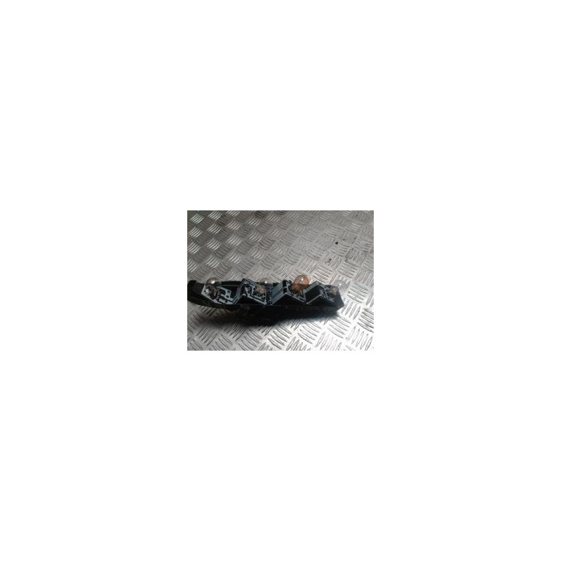 Platine feu arriere droit RENAULT SCENIC 2 PHASE 1 d’occasion
