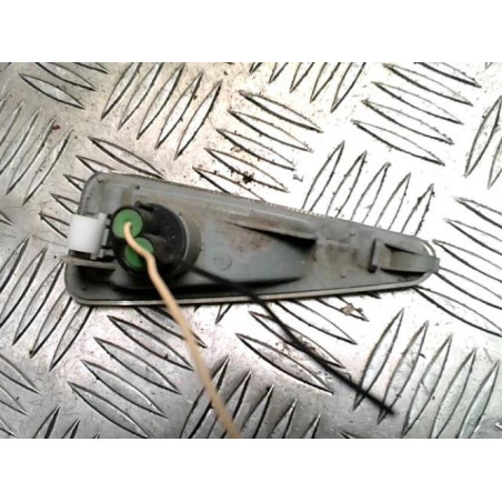 Repetiteur clignotant avant gauche (Feux) DACIA SANDERO 1 d’occasion