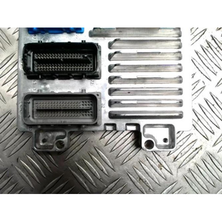 Calculateur OPEL MERIVA B PHASE 1 d’occasion