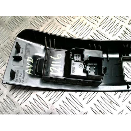 Interrupteur de leve vitre avant droit OPEL MERIVA B PHASE 1 d’occasion