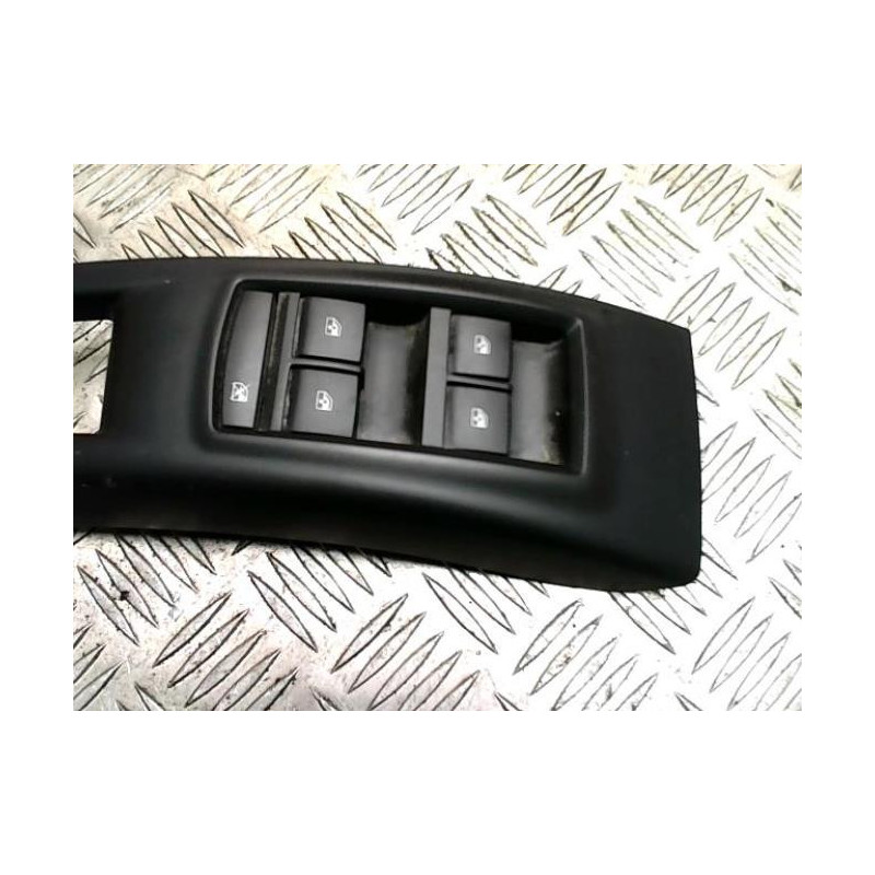 Interrupteur de leve vitre avant gauche OPEL MERIVA B PHASE 1 d’occasion