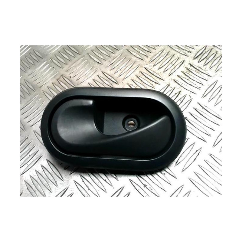 Poignee interieur avant gauche DACIA SANDERO 1 d’occasion