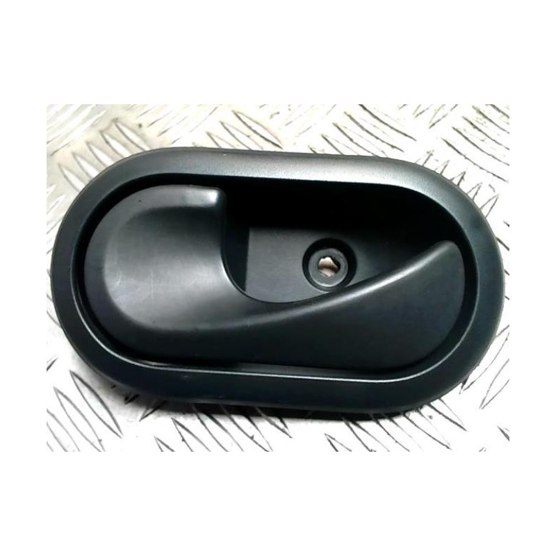 Poignee interieur avant gauche DACIA SANDERO 1 d’occasion