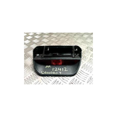 Feu arriere stop central DACIA SANDERO 1 d’occasion