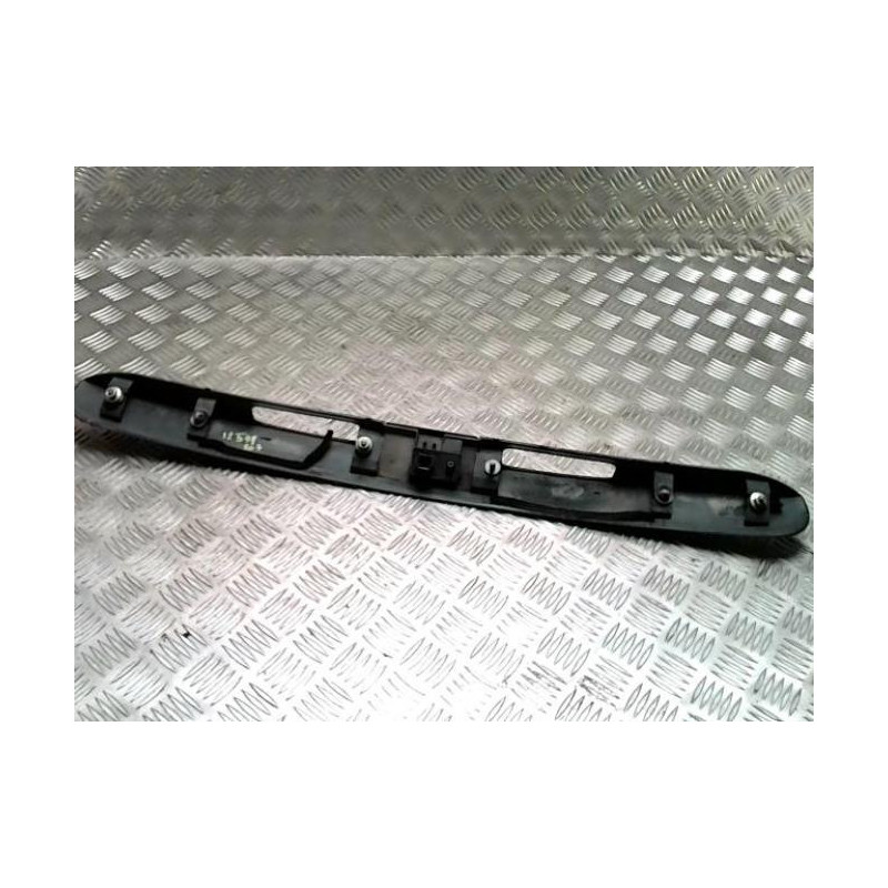 Baguette de coffre PEUGEOT 207 PHASE 1 d’occasion