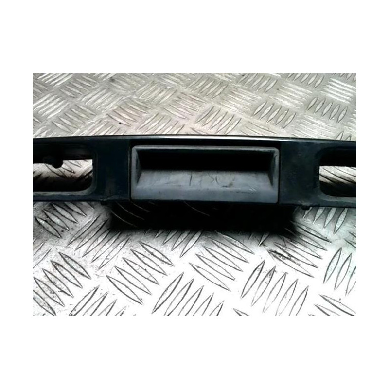 Baguette de coffre PEUGEOT 207 PHASE 1 d’occasion