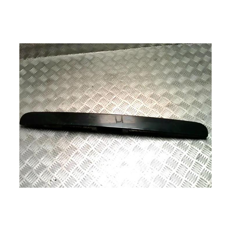 Baguette de coffre PEUGEOT 207 PHASE 1 d’occasion
